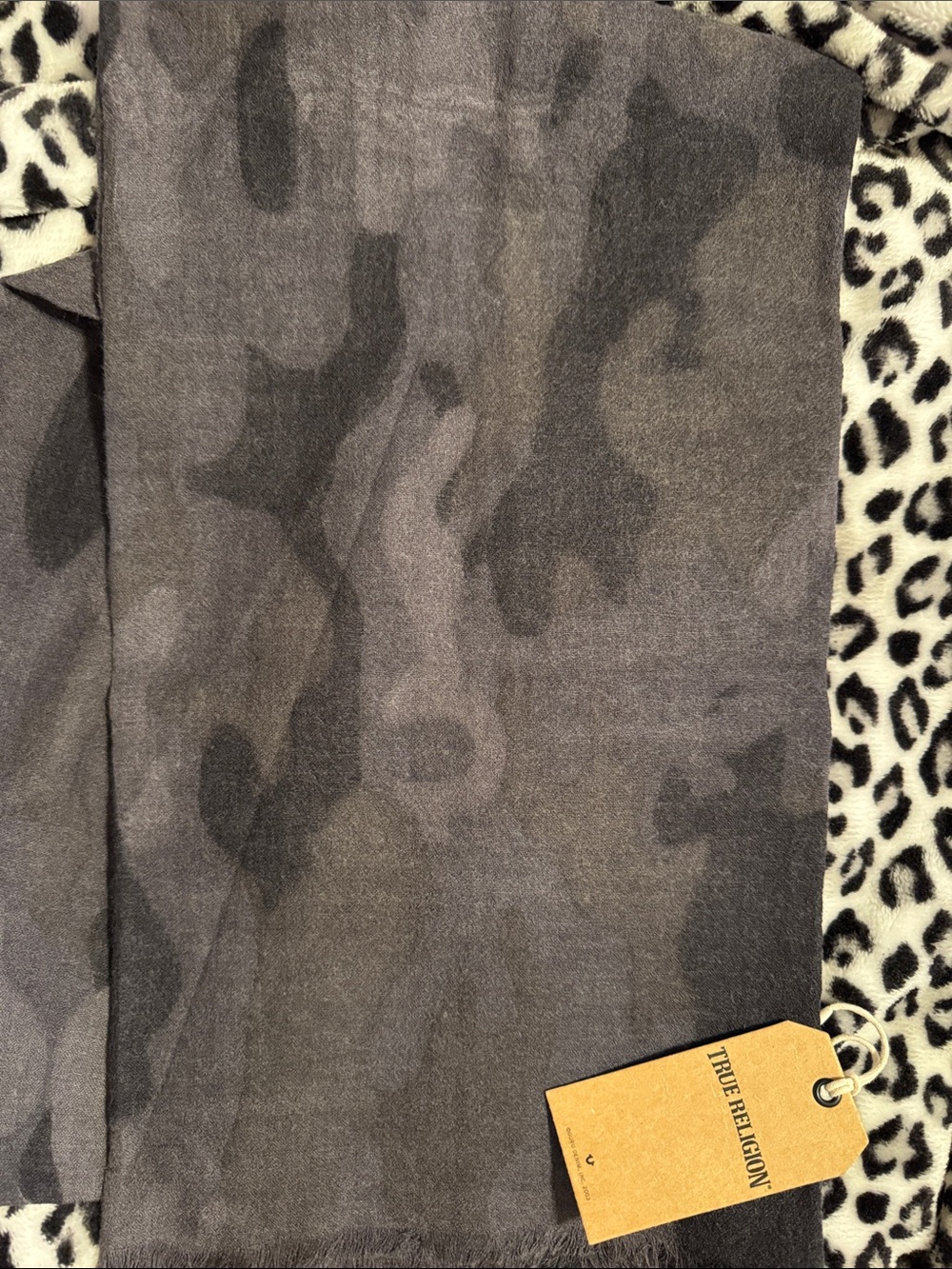 True Religion Men’s Gray Camo scarf
